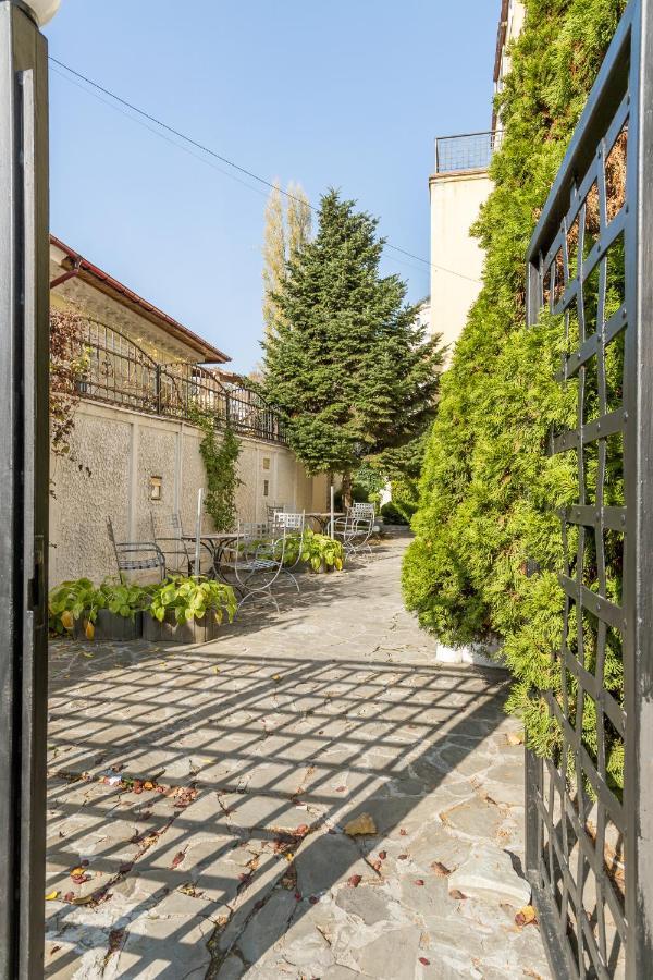 One Love Terrace Apartment Bucarest Esterno foto